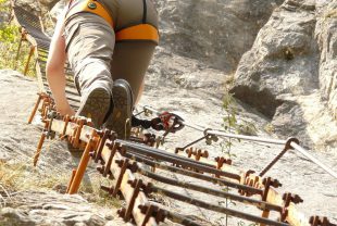 via dell'amicizia, climbing platform system, climbing