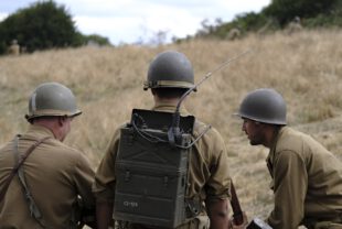 soldiers, radio, communication-7417508.jpg